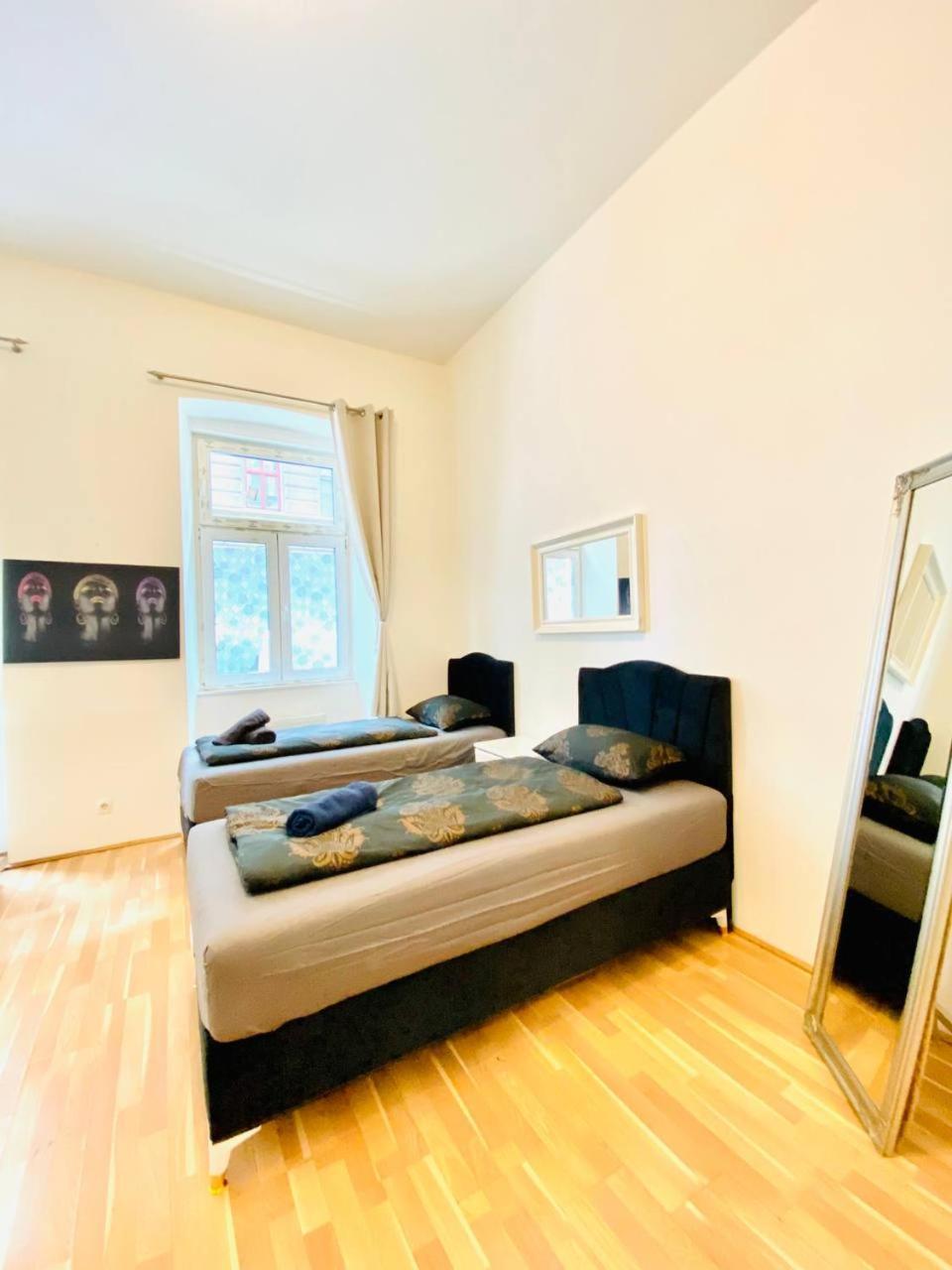 Cozy Studio Lg Apartment *